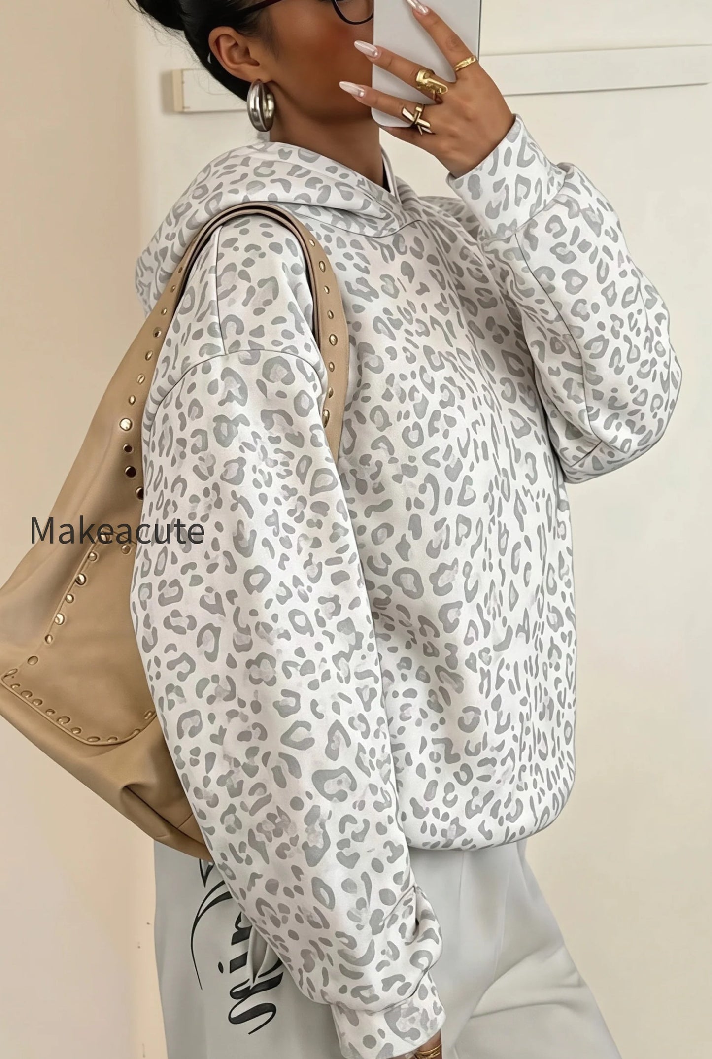 leopard-print-casual-chic-hoodie