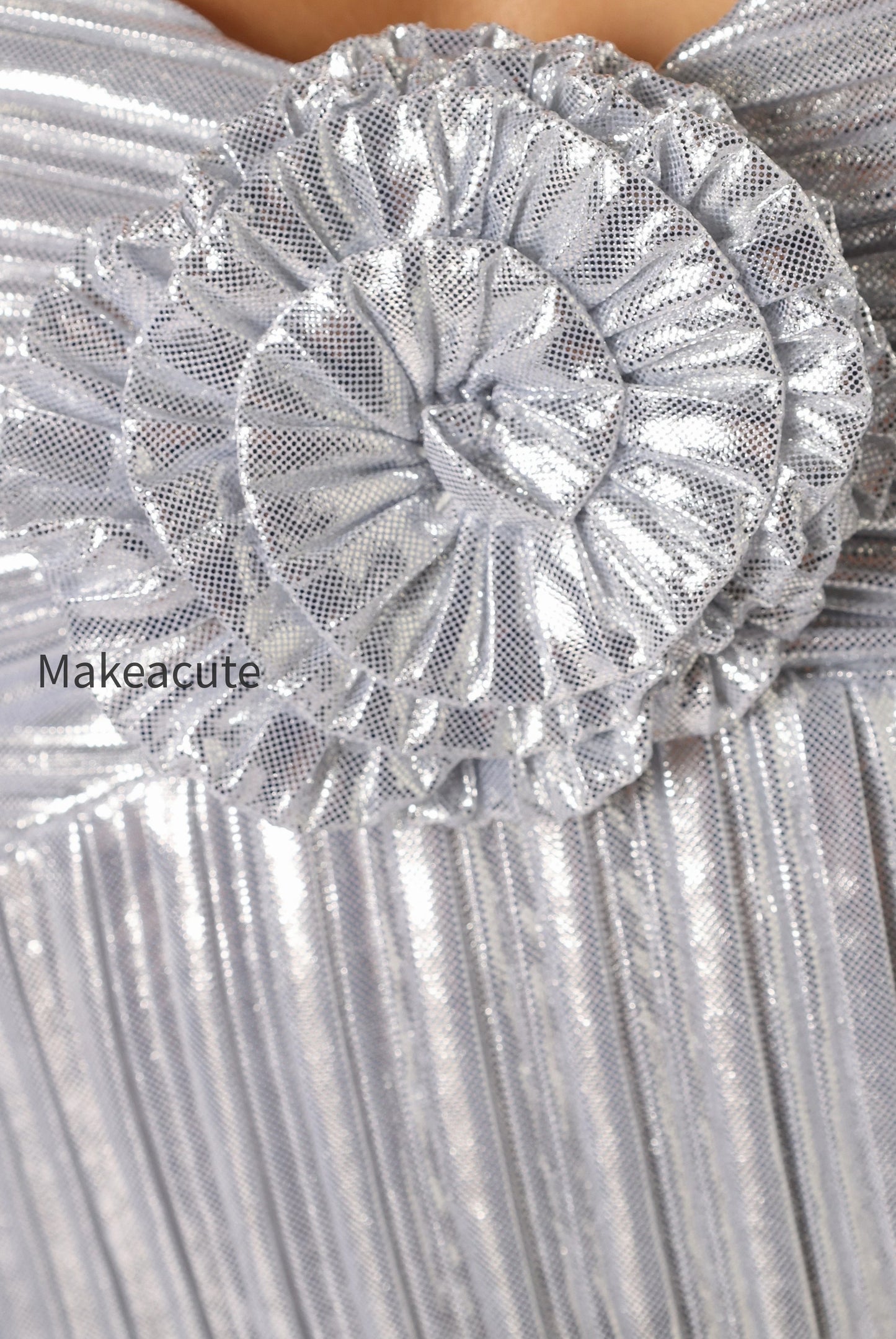nyra-rose-detail-top-silver