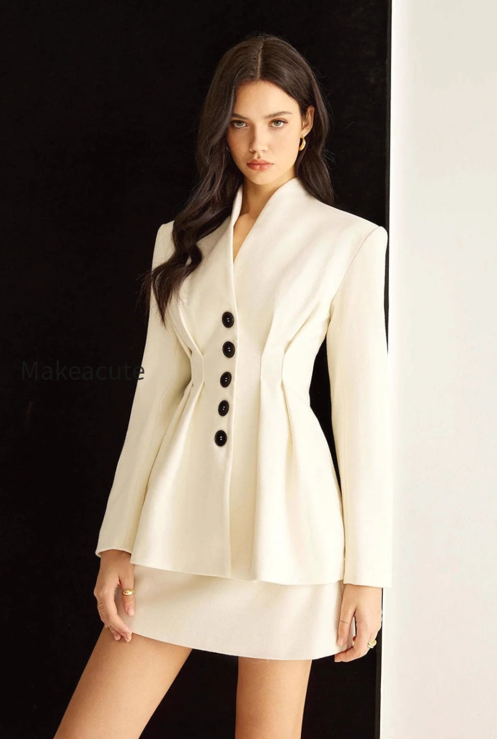 tailored-ruched-waist-blazer