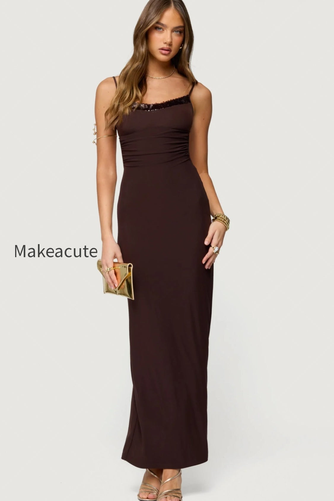 s22673_brown