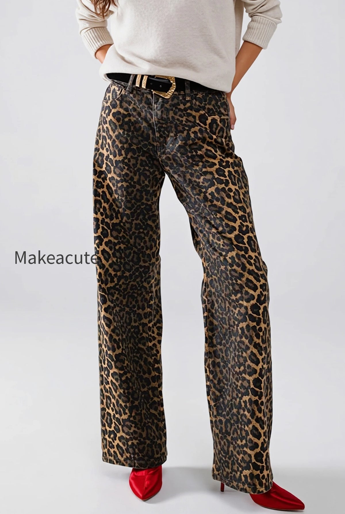 leopard-chic-straight-leg-jeans