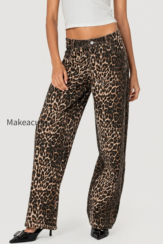 leopard-print-straight-leg-jeans